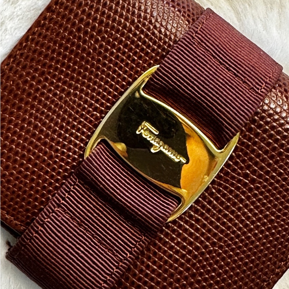 SALE ✅Salvatore Ferragamo Vintage Lizard Embossed Leather Bifold Unisex Wallet